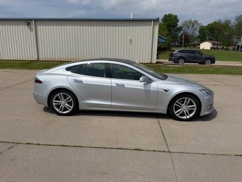 Used 2018 Tesla Model S 100D image 2