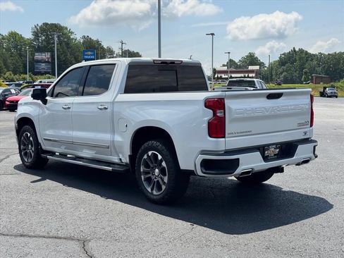 Used 2022 Chevrolet Silverado 1500 High Country AWD/4WD image 5