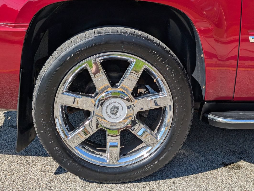 Used 2008 Cadillac Escalade ESV AWD image 28
