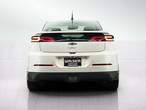 Used 2013 Chevrolet Volt Premium w/ Premium Trim Package FWD image 4