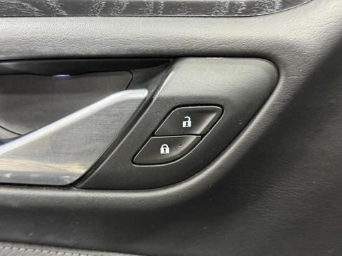 Used 2021 GMC Yukon Denali image 26