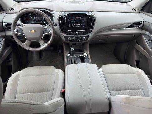 Used 2019 Chevrolet Traverse LT FWD image 19
