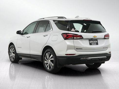 Used 2023 Chevrolet Equinox Premier AWD/4WD image 3