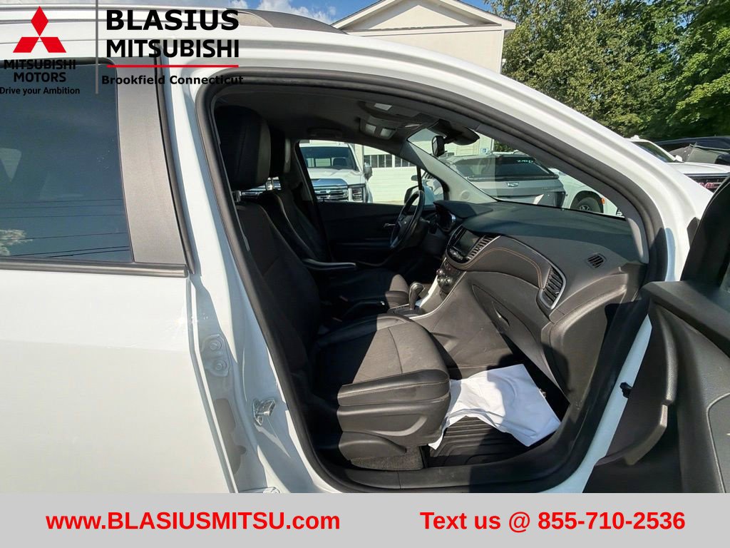 Used 2022 Chevrolet Trax LT w/ Sport Edition AWD/4WD image 52