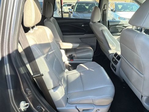 Used 2017 Honda Pilot Elite image 16