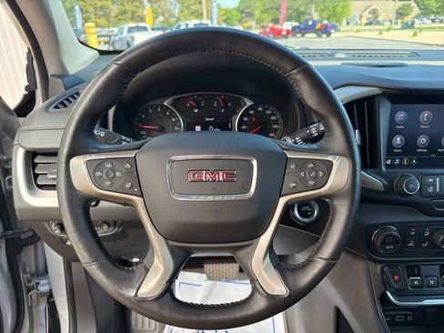 Used 2019 GMC Terrain Denali w/ Driver Alert Package II AWD/4WD image 14