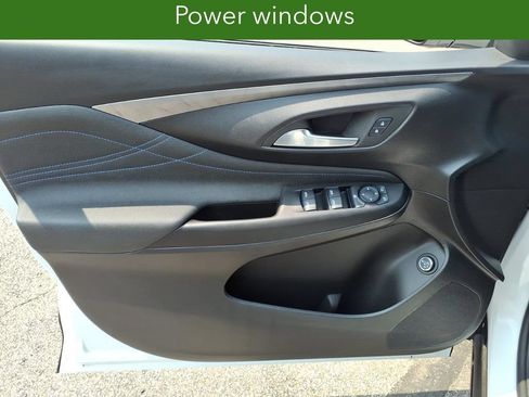 Certified 2024 Buick Envista Sport Touring w/ Convenience I Package FWD image 28