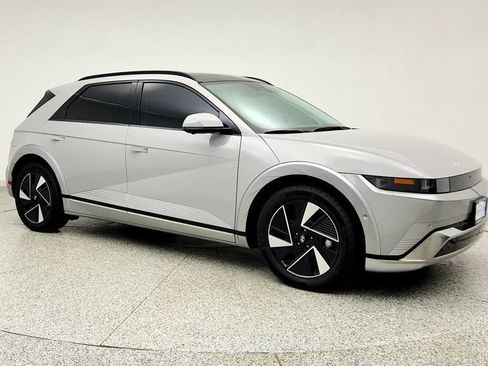 Used 2025 Hyundai Ioniq 5 Limited RWD image 3