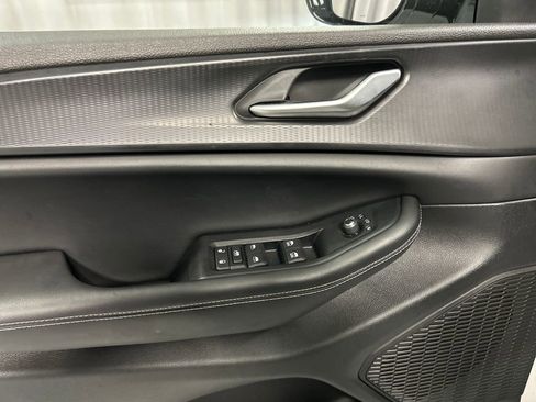 Used 2024 Jeep Grand Cherokee Altitude image 13