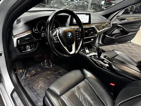 Used 2018 BMW 540i xDrive AWD/4WD image 37