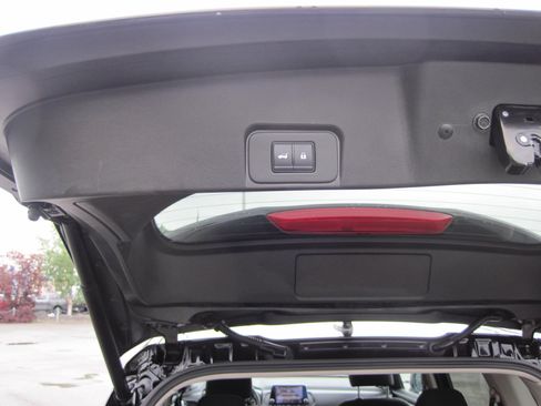Used 2025 Nissan Rogue SV AWD/4WD image 7