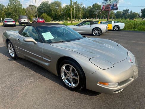 Used 1999 Chevrolet Corvette Convertible w/ Performance Handling Pkg RWD image 8