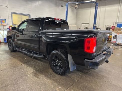 Used 2018 Chevrolet Silverado 1500 LTZ Z71 w/ LTZ Plus Package AWD/4WD image 4