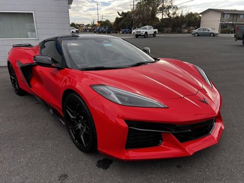 Used 2024 Chevrolet Corvette Z06 w/ Stealth Interior Trim Package image 25