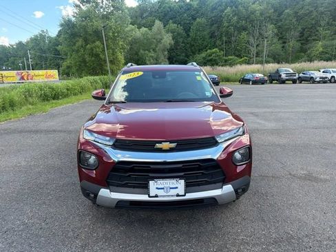 Used 2023 Chevrolet TrailBlazer LT w/ Convenience Package AWD/4WD image 8