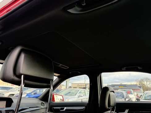 Used 2013 Mercedes-Benz C 350 Sport image 8