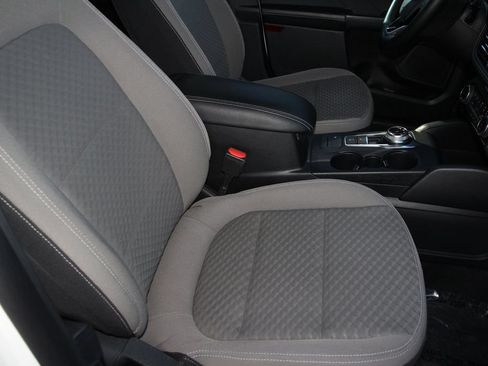 Certified 2022 Ford Escape SE w/ SE Sport Appearance Package FWD image 28