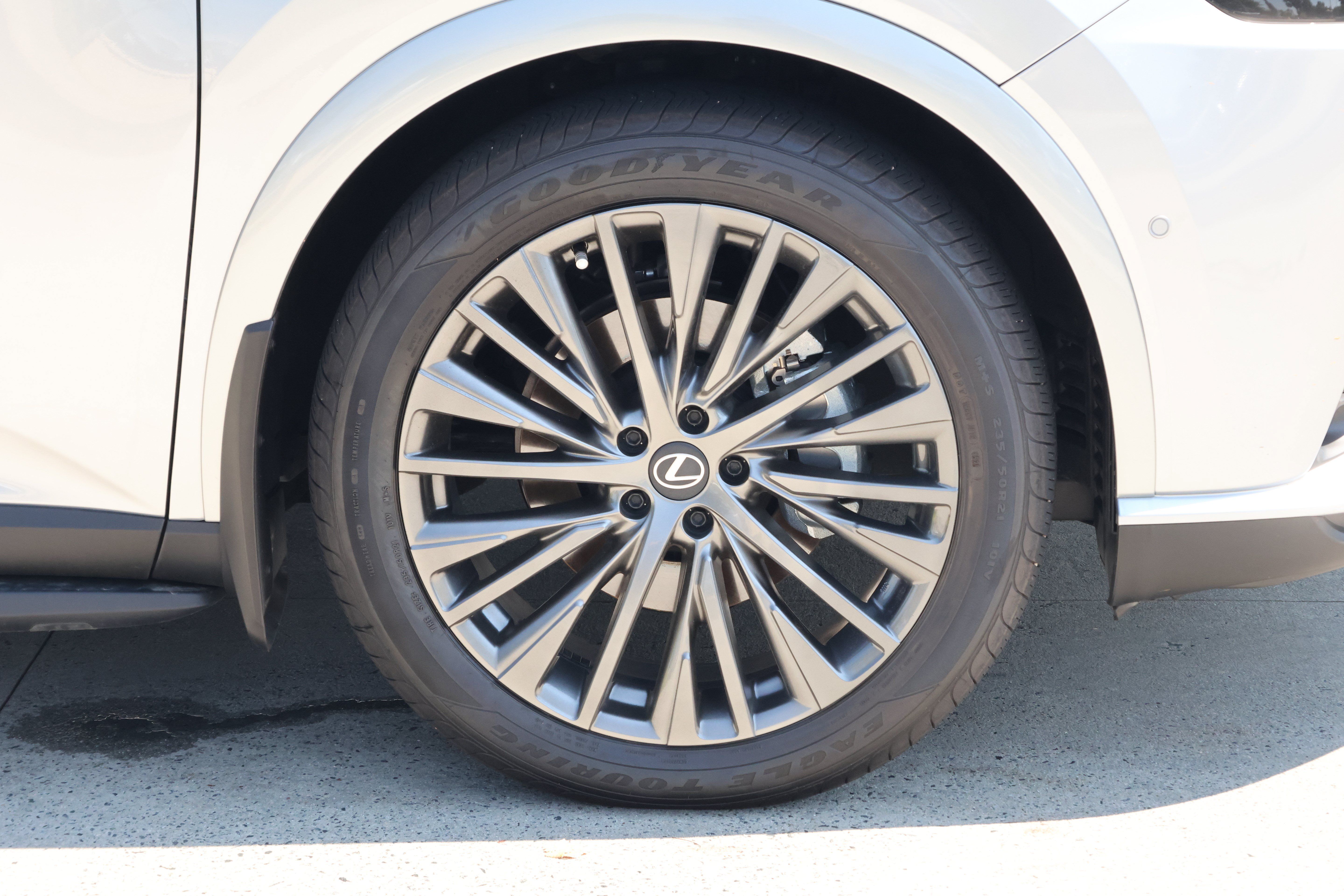 Certified 2026 Lexus RX 350 w/ Convenience Package AWD/4WD image 11