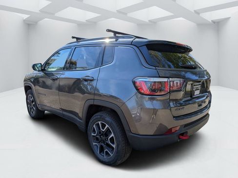 Used 2019 Jeep Compass Trailhawk AWD/4WD image 5