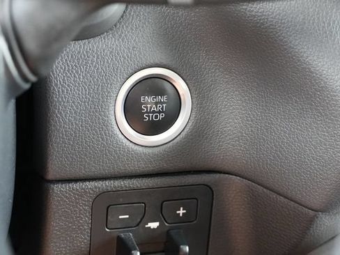 Used 2023 Toyota Tundra Limited w/ Power Package AWD/4WD image 29