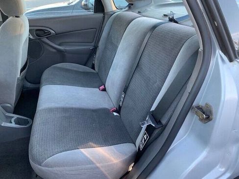 Used 2003 Ford Focus SE FWD image 20