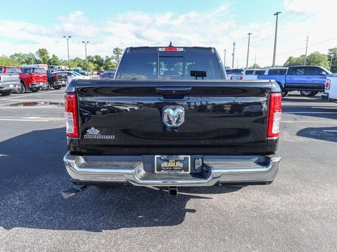 Used 2022 RAM 1500 Big Horn AWD/4WD image 8