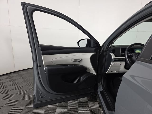 Used 2025 Hyundai Tucson SEL AWD/4WD image 21