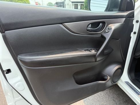 Used 2020 Nissan Rogue Sport S AWD/4WD image 8