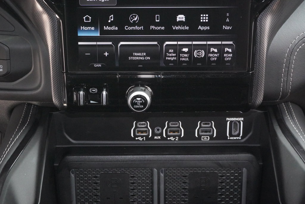 Used 2026 RAM 2500 Limited AWD/4WD image 18