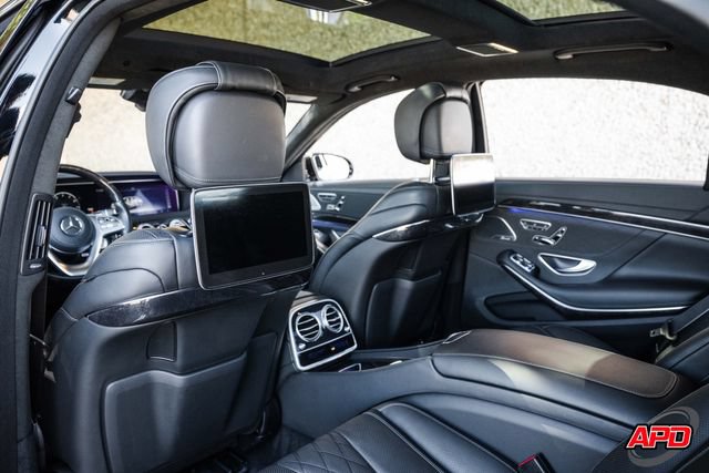 Used 2018 Mercedes-Benz S 560 Sedan image 2