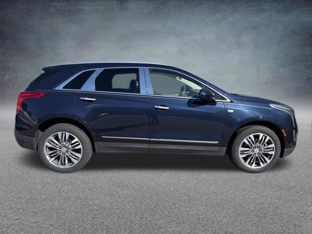 Used 2017 Cadillac XT5 Premium Luxury FWD image 5