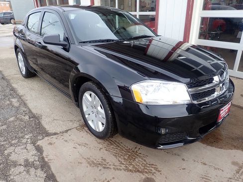 Used 2013 Dodge Avenger SE image 20