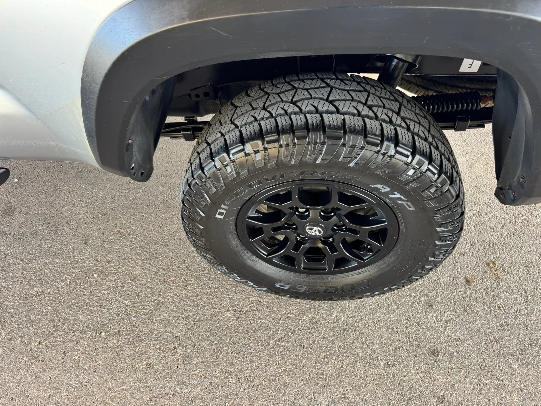 Used 2023 Toyota Tacoma SR5 w/ SX Package AWD/4WD image 31