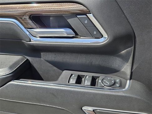 Used 2024 Chevrolet Silverado 1500 LT image 30