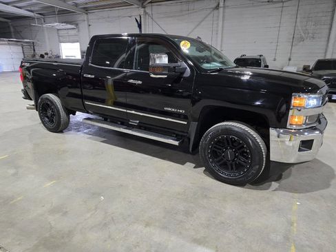 Used 2015 Chevrolet Silverado 2500 LTZ w/ Duramax Plus Package image 21