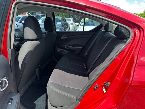 Used 2014 Nissan Versa SV FWD image 15