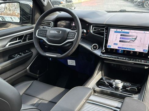 New 2026 Jeep Grand Wagoneer Limited AWD/4WD image 15