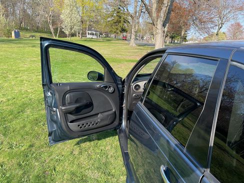 Used 2003 Chrysler PT Cruiser GT image 39