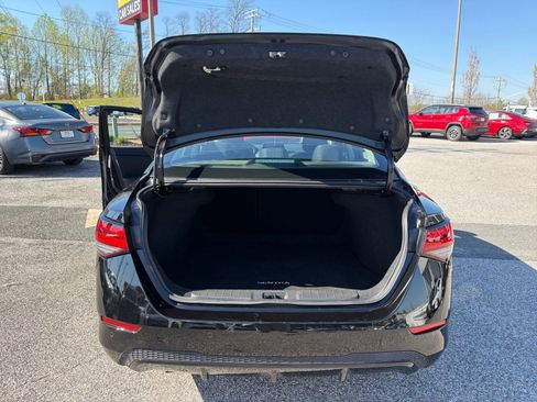 Used 2025 Nissan Sentra SV image 28