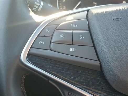 Used 2025 Cadillac XT5 Premium Luxury image 23