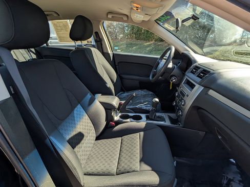 Used 2011 Ford Fusion SE w/ 201A Rapid Spec Order Code image 12