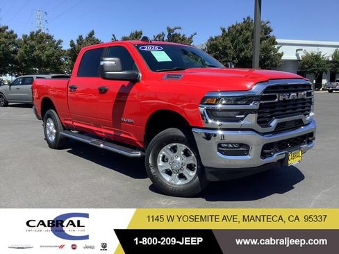 Used 2026 RAM 2500 Big Horn AWD/4WD image 1