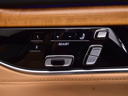 Used 2025 Jeep Grand Wagoneer Series III image 30