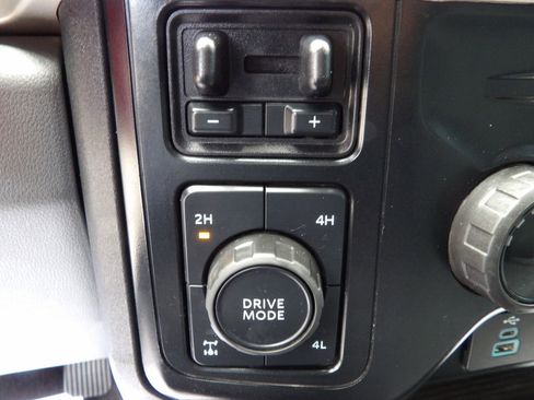 Used 2024 Ford F250 XLT w/ FX4 Off-Road Package AWD/4WD image 22