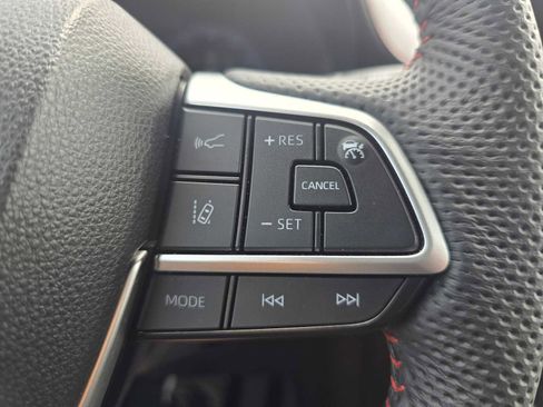 Used 2025 Toyota Sienna XSE w/ XSE Plus Package AWD/4WD image 31
