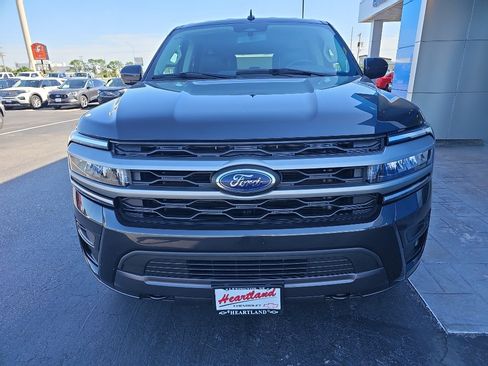Used 2023 Ford Expedition Max XLT AWD/4WD image 8