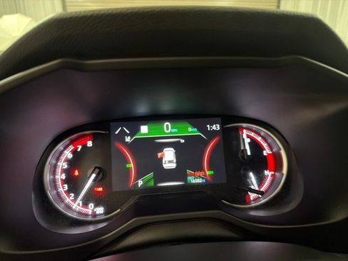 Used 2024 Toyota RAV4 XLE w/ Convenience Package FWD image 29