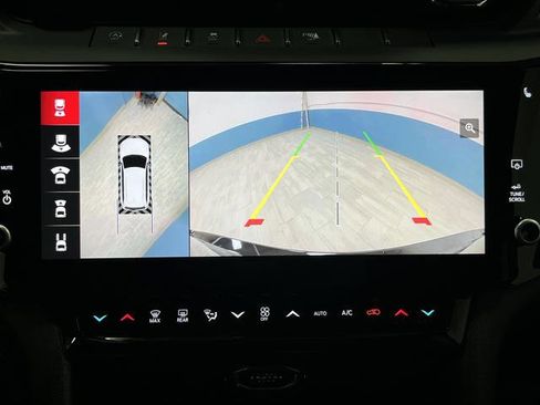 New 2026 Jeep Grand Cherokee Limited image 11