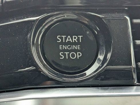 New 2025 Nissan Pathfinder SL image 33