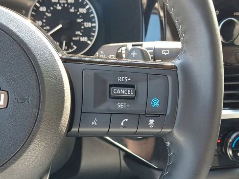 Used 2024 Nissan Pathfinder SL w/ Cargo Package AWD/4WD image 18